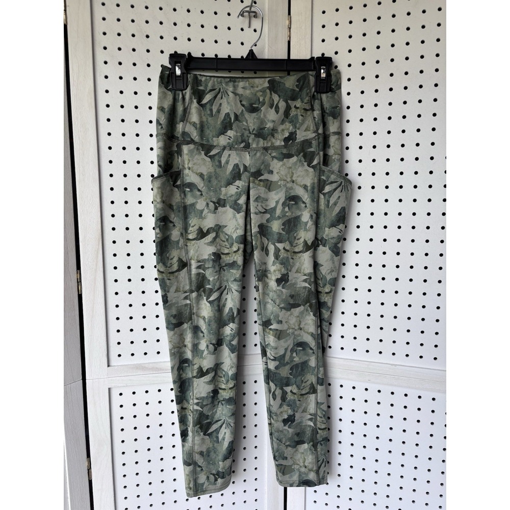 Chico's Zenergy Crop Leggings Green Camo Floral 0 / US 4-6 Side Pockets Active